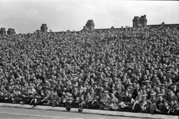 A sun-soaked crowd of 21105 is glad to be back