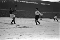 Eddie Connelly heads home