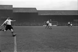 Bobby Brennan gets the ball across