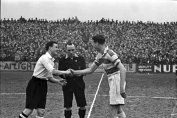 Frank Soo greets his Rangers counterpart