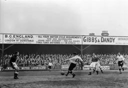 Mel Daniel puts the Town ahead