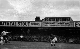 Billy Waugh gets a shot away