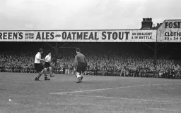 The Saints goalkeeper about to drop on the ball