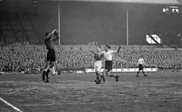 Billy Arnison hovers