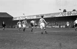 Tom Kiernan has a go