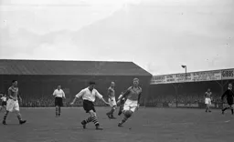 Jack Taylor fires home