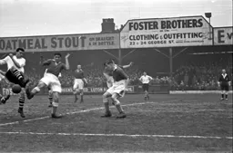Jack Taylor tangles with the Chesterfield defence