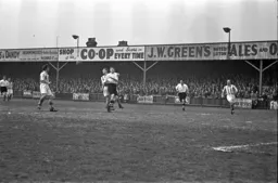 Everyone misses the ball