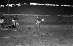 Charlton clear the ball