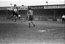 Dave Sexton wins this duel