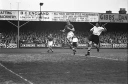 Bernard Moore heads over