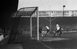 Jesse Pye and Roy Davies both fail to make contact