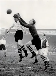 The long arms of Ron Baynham come to the rescue