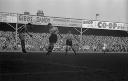 Roy Davies wins a header