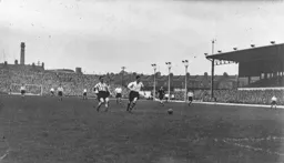Johnny Downie chases the ball into the penalty area