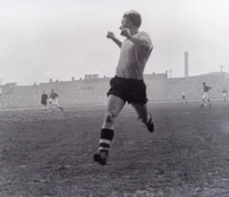 The photographer gets a close up of Bob Morton