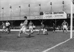 The Bolton defenders are clearly not watching the ball