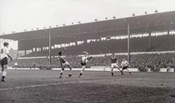 Allan Brown and Mel Scott completely miss the ball