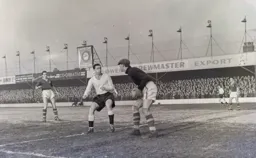 Bob Morton steams in with a look of determination on his face