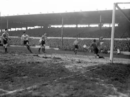 R5443P LTFC 4 N'castle 1