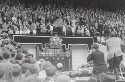 The Queen commiserates with Syd Owen