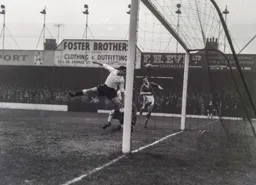 Bob Morton misses the ball