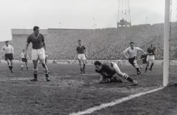 Brendan McNally races in