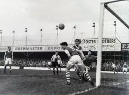 The Ipswich defenders get in a muddle