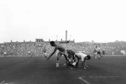 Tommy McKechnie on all fours