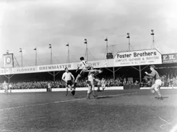 Tommy McKechnie flies in