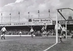 Ron Baynham showing his international prowess