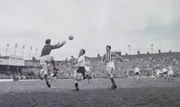 Ron Davies challenges Jim Montgomery