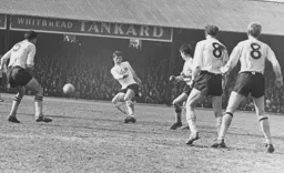 Bruce Rioch powers in a shot