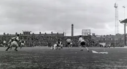 Brian Lewis is wrestled to the ground or did he take a dive