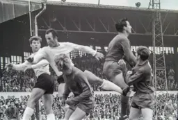 Chaos in the Barrow box with Macdonald and Sheffield