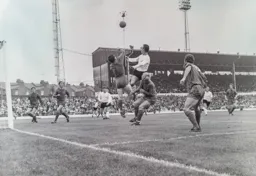 Laurie Sheffield climbs high above the Barrow defence