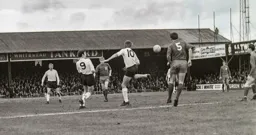 Keith Allen doing a bit of juggling