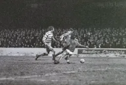 Malcolm Macdonald rounds the keeper to score the winner