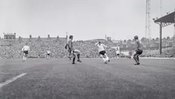 R756 Roger Hoy shoots