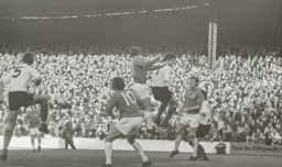 Jimmy Ryan leaps