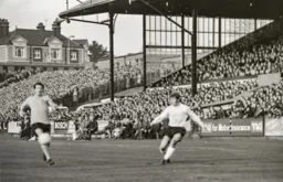 Malcolm Macdonald crosses