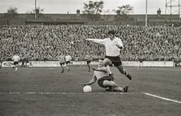 Malcolm Macdonald leaps clear