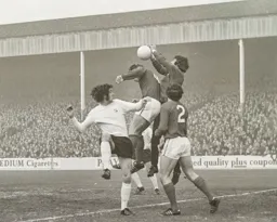 Don Givens outnumbered