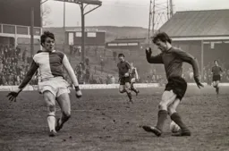 Jimmy Ryan threatens