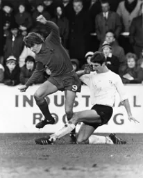 Chris Nicholl goes in where it hurts