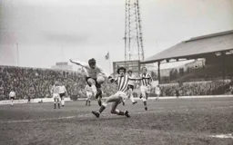 Malcolm Macdonald unloads