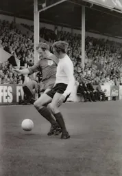 Don Givens goes tight