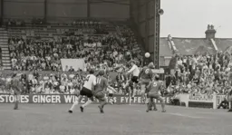 Robin Wainwright tries to find Keen in the box