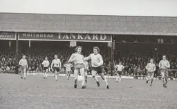 Vic Halom thrusting forward