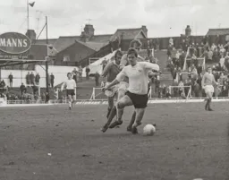 Don Shanks under pressure in defence